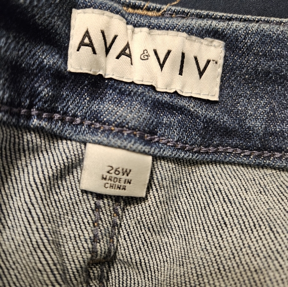 Ava & Viv Denim Rolled Cuff Jean Shorts NWT  Plus size 26W - Picture 6 of 6